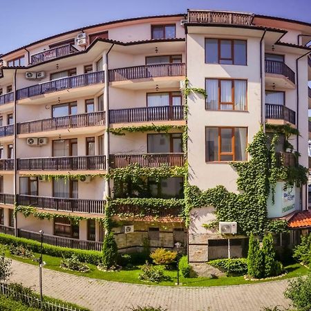 Mars Apartments In Complex Shipka Sveti Vlas Esterno foto