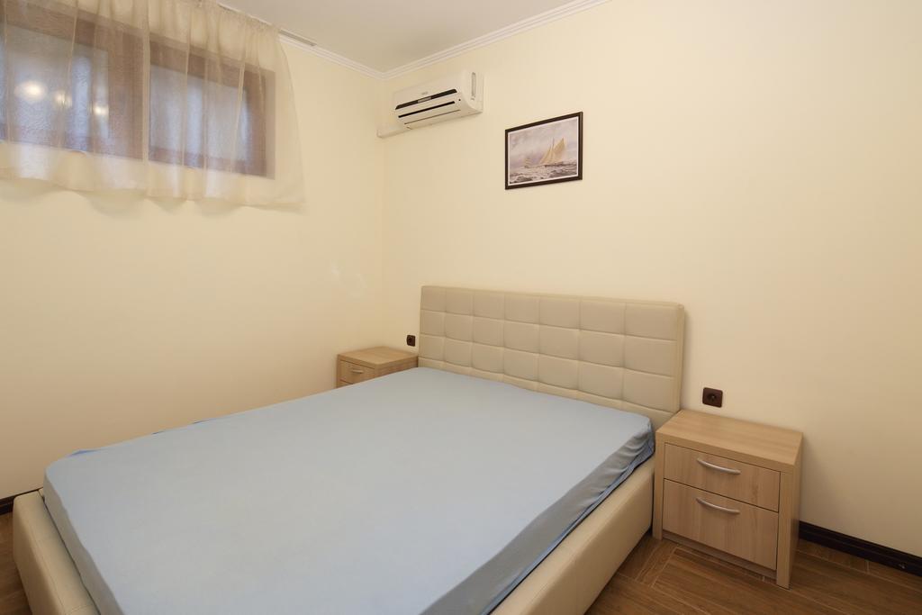 Mars Apartments In Complex Shipka Sveti Vlas Esterno foto